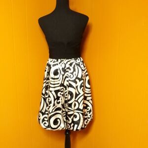 Strapless black and white midi skirt sz 6